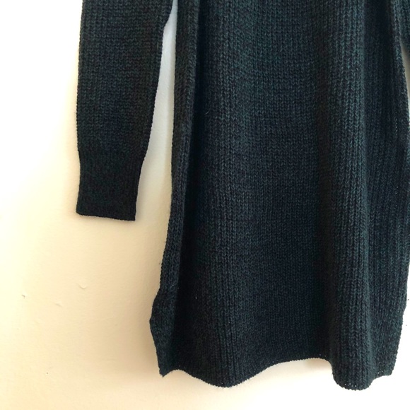 Peek-a-boo shoulders Knit Dress - Picture 3 of 4